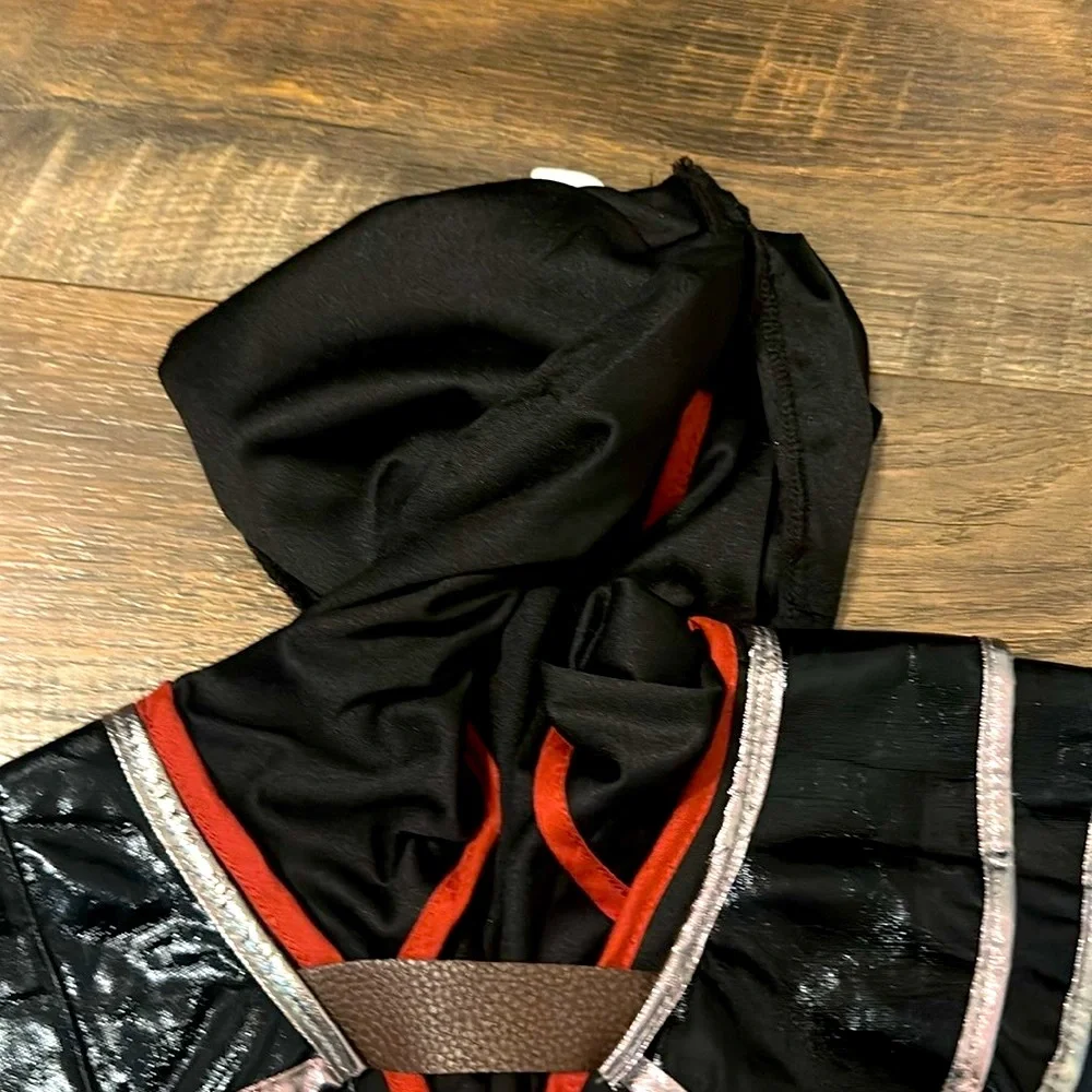 Kids Ninja Costume - Black and Red size 7/8